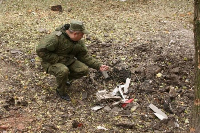 Quân đội Ukraine đã bắn vào nhiều khu vực như Zheleznaya Balka, Golmovsky, Ozeryanovka, Panteleymonovka và Vasilyevka. Tại các khu định cư này, bảy lần vi phạm đã được ghi nhận, trong đó lần đầu tiên là sáu quả đạn cỡ nòng 120 mm được bắn vào Panteleymonovka từ Verkhnetoretsky.