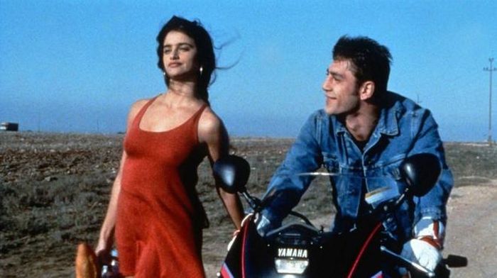 Penelope Cruz có nhiều cảnh nóng táo bạo trong “Jamon Jamon” với người chồng trong tương lai