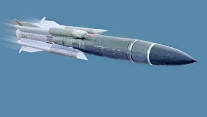 Tên lửa Kh-31 được Liên Xô phát triển từ cuối thập niên 1970 với mục tiêu cho ra đời vũ khí diệt radar có thể đối phó với những khí tài tối tân của Mỹ khi đó như tổ hợp phòng không Patriot và lá chắn Aegis.