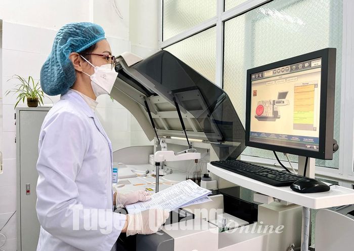 Bệnh viện Công an tỉnh được đầu tư các trang thiết bị y tế hiện đại, như: Máy siêu âm màu, máy nội soi, xét nghiệm sinh hóa tự đông... phục vụ tốt nhu cầu khám, điều trị của người bệnh.