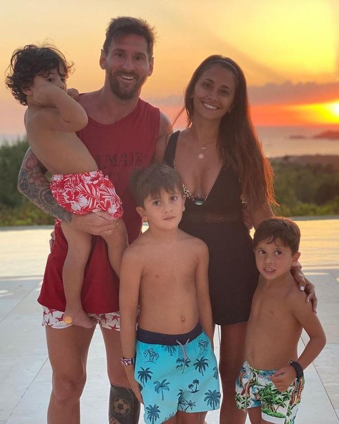 Gia đình 5 người của Messi