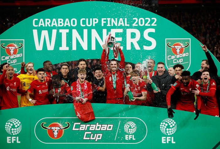  Liverpool vô địch League Cup với đội hình có độ tuổi trung bình 28 tuổi 115 ngày. Dàn sao đẳng cấp thế giới kết hợp cùng sức trẻ giúp "The Kop" chinh phục danh hiệu đầu tiên ở mùa bóng năm nay. 