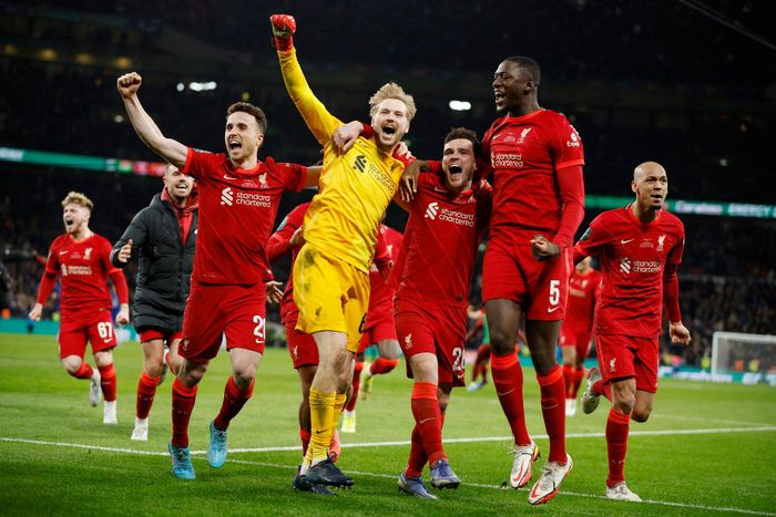  Ngôi vương League Cup đổi chủ sau 4 năm liên tiếp thuộc về Man City. Liverpool cũng vượt qua chính đối thủ thành Manchester để trở thành CLB giàu thành tích nhất ở đấu trường này với 9 lần vô địch, nhiều hơn "Cityzens" 1 lần. 