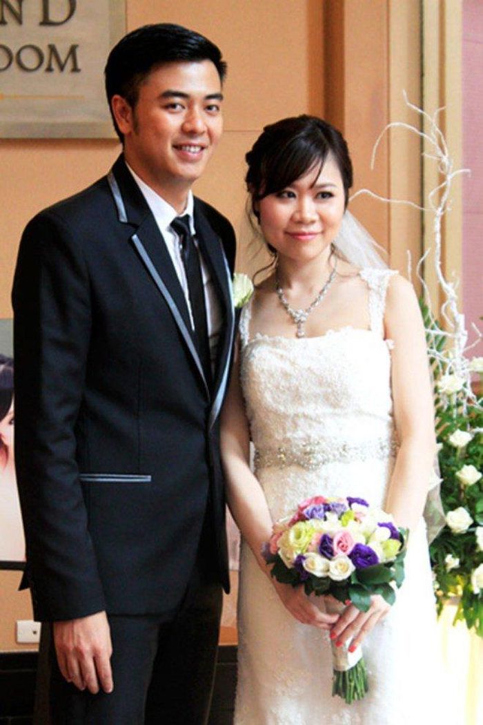 MC Tuấn Tú và bà xã trong ngày cưới