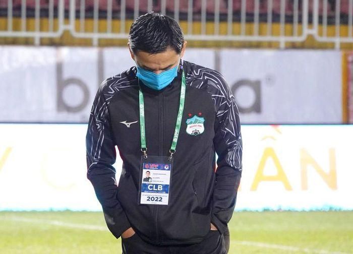 Kiatisak đánh giá giải V-League đang tốt, giàu sức cạnh tranh hơn.