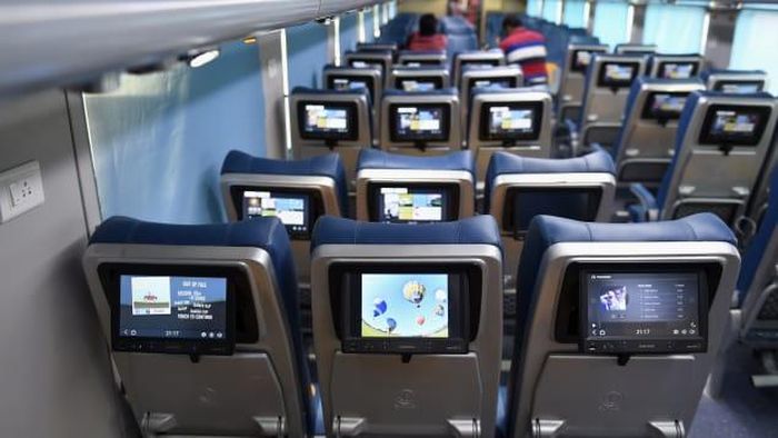 Tàu Tejas Express bán cao tốc hiện đại của Ấn Độ bắt đầu hoạt động vào năm 2017 tại New Delhi. Ảnh: Getty