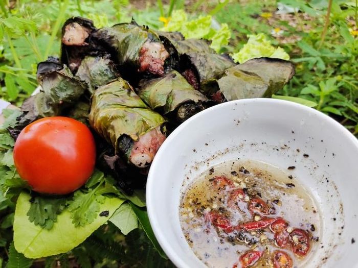 Thịt lợn mềm và thơm, không bị khô như các món chả nướng khác. (Ảnh minh họa)