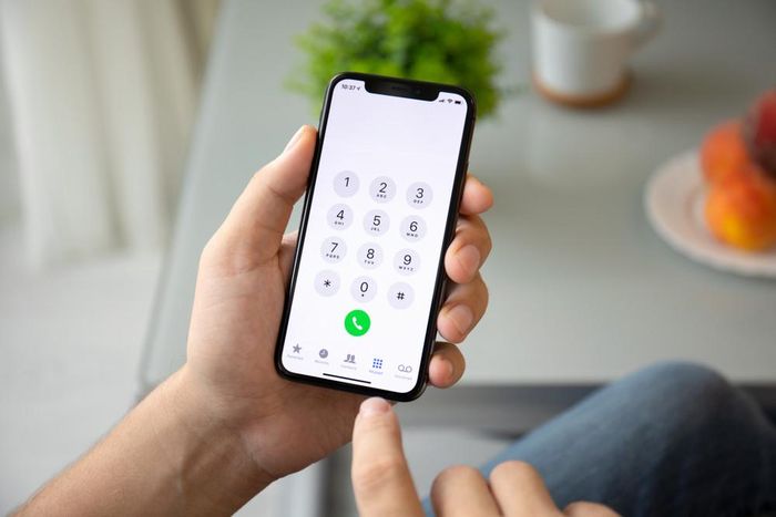 Đến nay, không ai biết được vì sao những người dùng số điện thoại 0888.888.888 đều có kết cục không may mắn như trên. Một số lời đồn cho rằng số điện thoại trên có thể mang lời nguyền chết chóc nên khiến chủ nhân gặp bi kịch.
