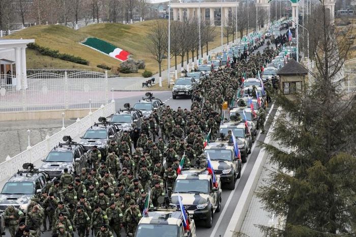 Khi xung đột giữa Nga và Ukraine nổ ra, quân Chechnya đã sẵn sàng thử sức, họ liên tục yêu cầu Tổng thống Putin cho phép đưa quân vào chiến trường Ukraine để tham chiến và Tổng thống Nga đã đồng ý.