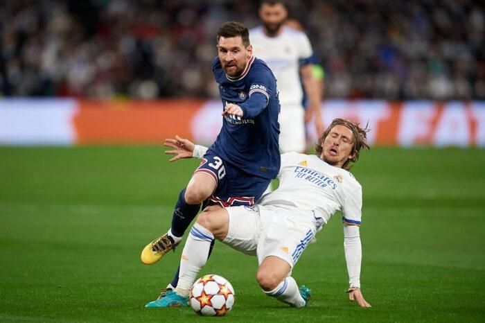 Messi mờ nhạt trước Real Madrid.