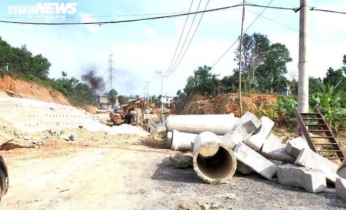 Dự án có vốn đầu tư gần hơn 200 tỷ đồng, do Ban Quản lý Các dự án đầu tư cơ sở hạ tầng ưu tiên TP Đà Nẵng làm chủ đầu tư, đơn vị thi công là Công ty CP Xây dựng Dịch vụ và Thương mại 68.