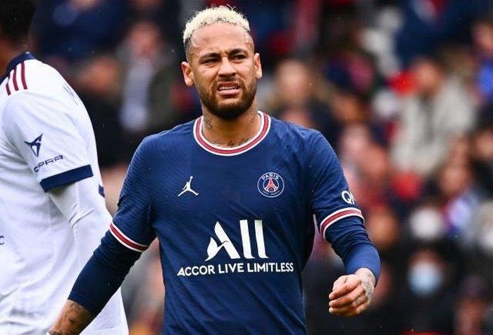 CĐV PSG chưa tha thứ cho Neymar.