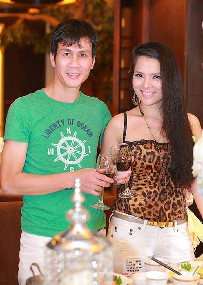 Năm 2019, nữ diễn viên công khai cô làm vợ hai, trong khi chồng chưa ly hôn vợ cả. Kiều Thanh cho rằng cô không cướp chồng người khác, là người vợ cả đã buông tay, tình yêu của người phụ nữ này không đủ lớn bằng Kiều Thanh. Nữ diễn viên còn kể cô được vợ cả, con riêng của chồng quý mến. Ảnh: Tiền phong