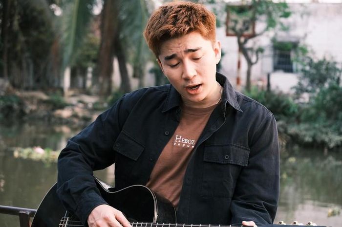 Chi Dân hào hứng đóng vai học trò “cá biệt”.