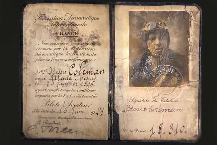 Chứng chỉ phi công quốc tế của bà Bessie Coleman được cấp năm 1921