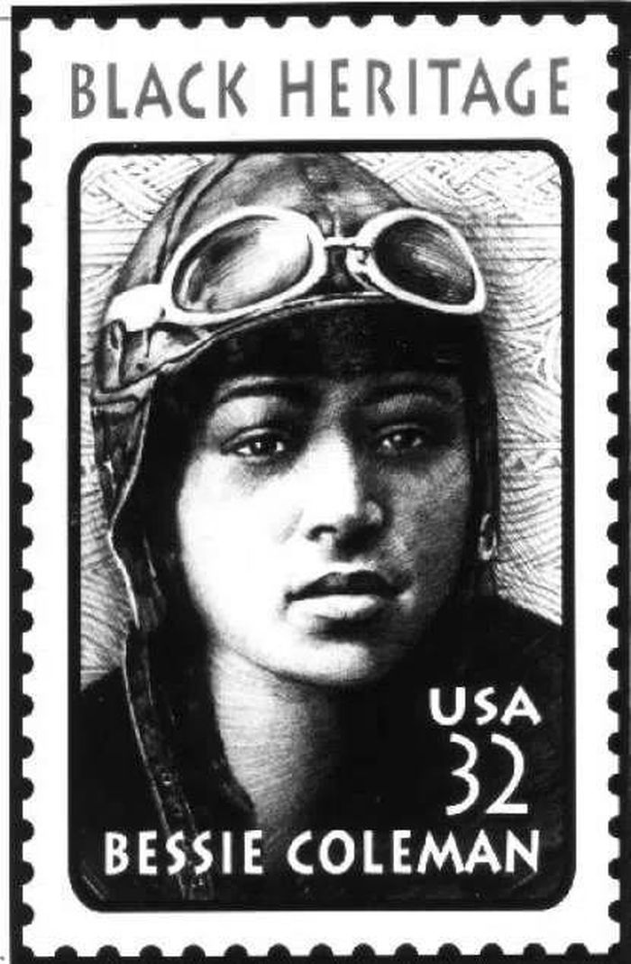 Bưu điện Mỹ đã phát hành con tem 32 xu tôn vinh bà Bessie Coleman năm 1995
