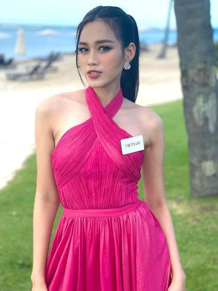 Trong suốt hành trình dự thi, đại diện Việt Nam có lợi thế vẻ đẹp trẻ trung, tươi mới ở tuổi 21. Một số chuyên trang nhan sắc như Angelopedia, Missosology từng dự đoán đại diện Việt Nam sẽ góp mặt trong top 10. Sau khi chung kết cuộc thi bị hủy, Đỗ Thị Hà đến Mỹ du lịch, phát hiện mắc COVID-19 ngày 6/1 và khỏi bệnh sau đó không lâu.