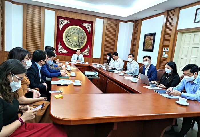 Quang cảnh cuộc họp chiều 17/3. Ảnh: Thu Huệ.