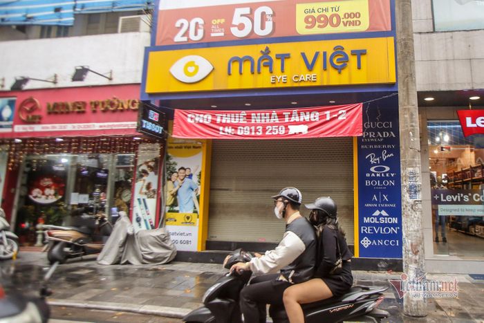 Trong khi “sốt đất” khắp nơi ở nhiều phân khúc thì mặt bằng phố cổ vẫn đìu hiu
