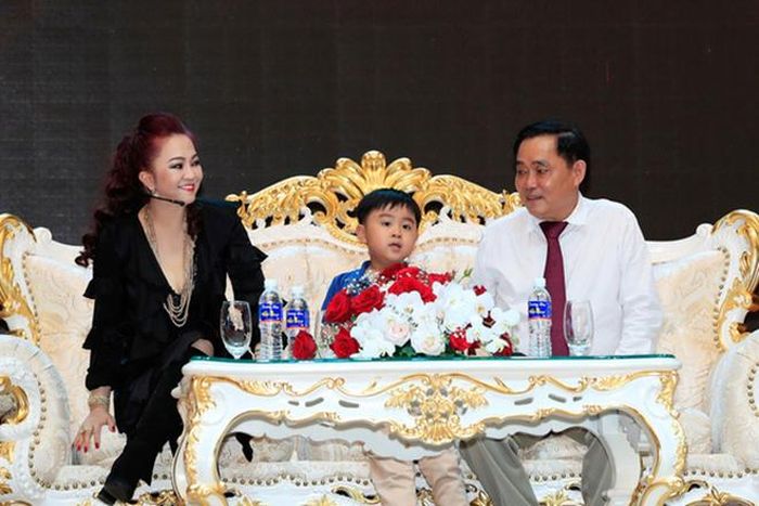 Người thừa kế khối tài sản nghìn tỷ nhỏ tuổi nhất nổi tiếng tại Việt Nam