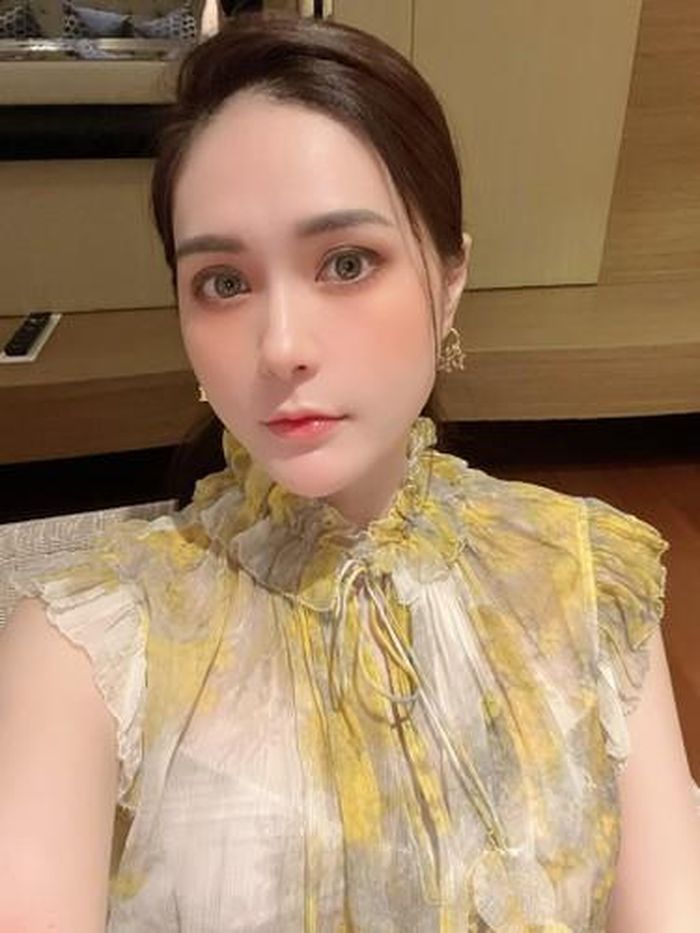 Tuy nhiên cũng có bình luận cho rằng cuộc đời không nói trước được điều gì khi thấy Đoàn Di Băng nói chuyện tương lai.