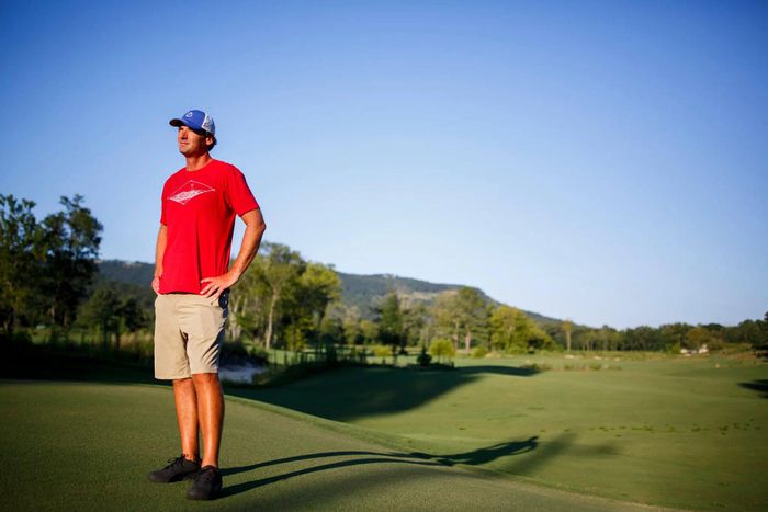  Rob Collins đã thành công với sân golf đặc biệt của mình. Ảnh: Melissa Golden/The New York Times. 