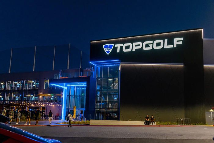  Topgolf từng bị coi "không phải golf thực thụ" nhưng cuối cùng đã thành công với mô hình mới mẻ. Ảnh: Kelsey McClellan/The New York Times. 