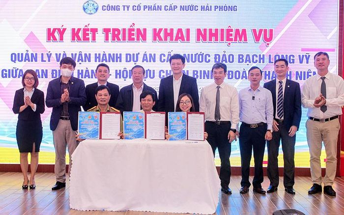 Đại diện các đơn vị ký kết triển khai dự án.