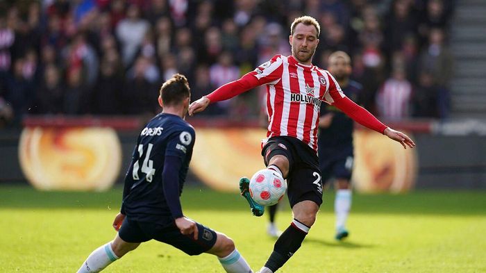  Eriksen có kiến tạo đầu tiên cho Brentford kể từ khi trở lại Ngoại hạng Anh. Ảnh: Reuters. 