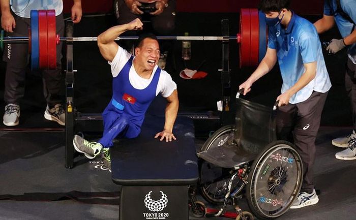 Người khuyết tật vui vẻ sống lạc quan, yêu đời