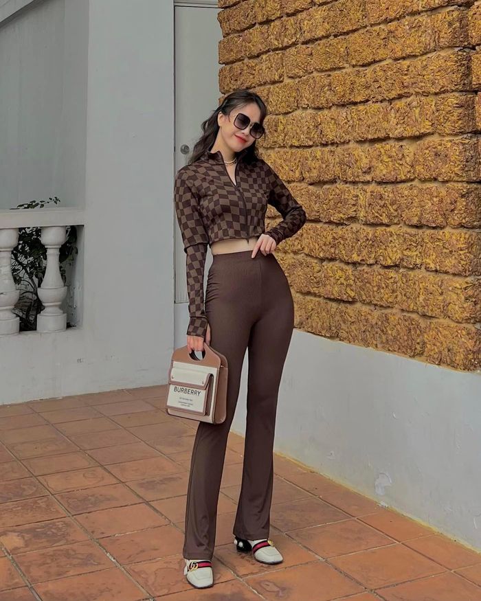 Với khuôn mặt đẹp cùng nụ cười rạng rỡ, MC Ngô Mai Phương Bữa trưa vui vẻ khiến người hâm mộ không thể rời mắt với mọi khung hình.