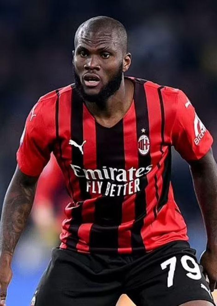 Christensen (trái) và Kessie (phải) được xác nhận sẽ trở thành cầu thủ Barca ở mùa tới.
