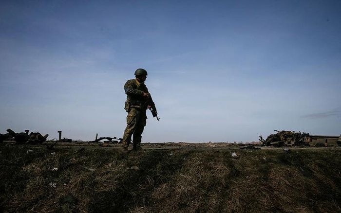 Thành viên của các lực lượng vũ trang Ukraine tại vùng Kiev, ngày 28/3. (Ảnh: Reuters)