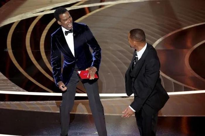 Will Smith đã công khai xin lỗi Chris Rock.