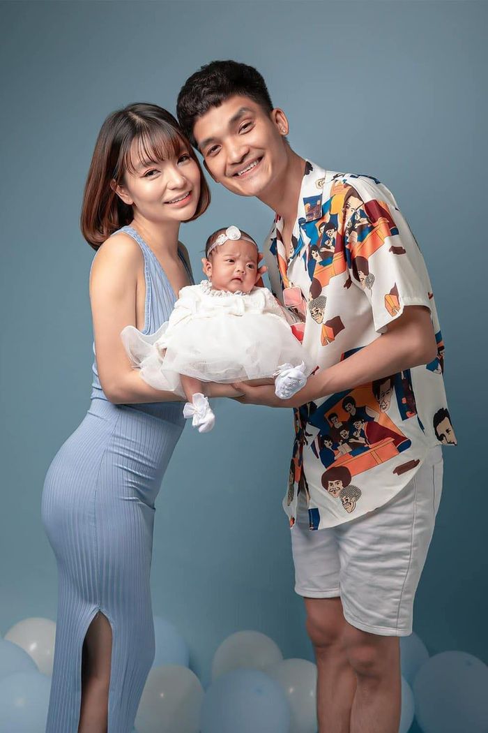Gia đình hạnh phúc của Mạc Văn Khoa.