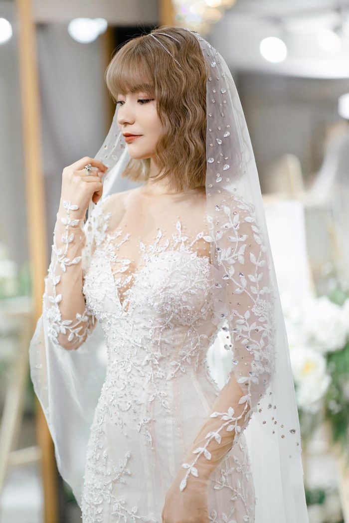 Vợ Mạc Văn Khoa được nhận xét mặn mà hơn sau khi sinh con. Cô cho rằng điều quan trọng của người phụ nữ là có sự bình yên trong cuộc sống. Và nam diễn viên hài mang lại cho cô sự bình yên và hạnh phúc.