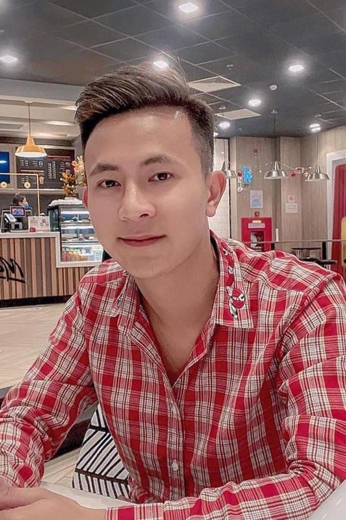 Với lối diễn hài hước, thân thiện, dễ gần Quốc Tuấn dành được nhiều sự quan tâm và yêu thích đến từ các bạn trẻ.