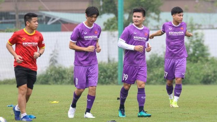 Trợ lý HLV Park Hang Seo ủng hộ Quang Hải xuất ngoại. ảnh VFF