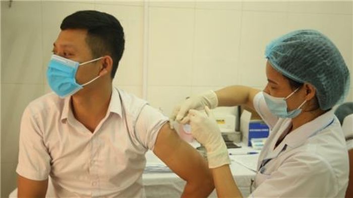 Theo Bộ Y tế, đến nay cả nước đã tiêm hơn 206,5 triệu liều vaccine phòng COVID-19, tỷ lệ sử dụng đạt 100,6% số vaccine đã phân bổ 135 đợt