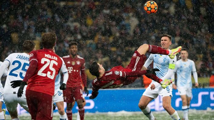 CLB nào cũng muốn chiêu mộ Lewandowski