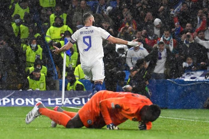 Benzema ghi hat-trick trong hai trận Champions League liên tiếp