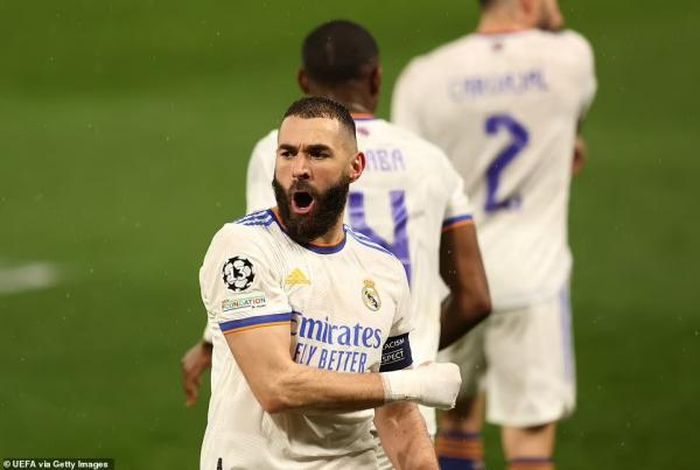 Sau bàn thắng thứ 3 của Real, Chelsea dù rất nỗ lực nhưng không thể thay đổi được kết cục. "Kền kền trắng" gần như đã chạm một tay vào chiếc vé đi tiếp.