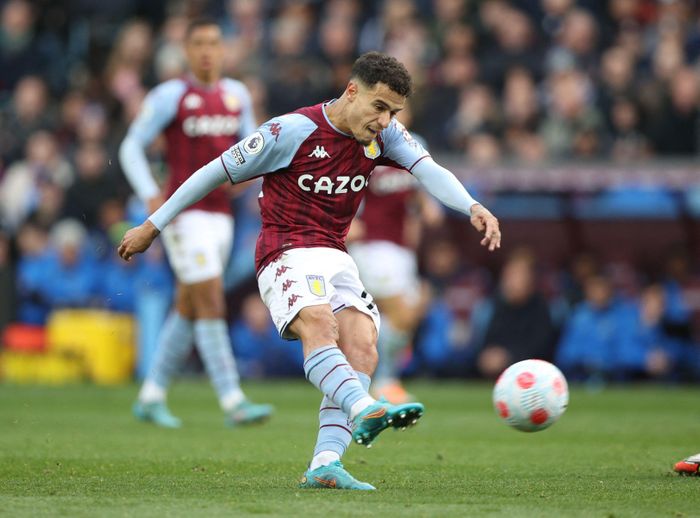 Khoảnh khắc Son tỏa sáng mở màn cho quãng thời gian đầy khó khăn của Tottenham. "Gà trống" phải lùi sâu đội hình để chống đỡ những pha tấn công dồn dập từ Aston Villa. 