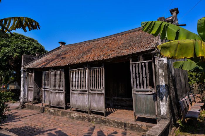 Ngôi nhà cổ hơn trăm tuổi của gia đình Bá Bính