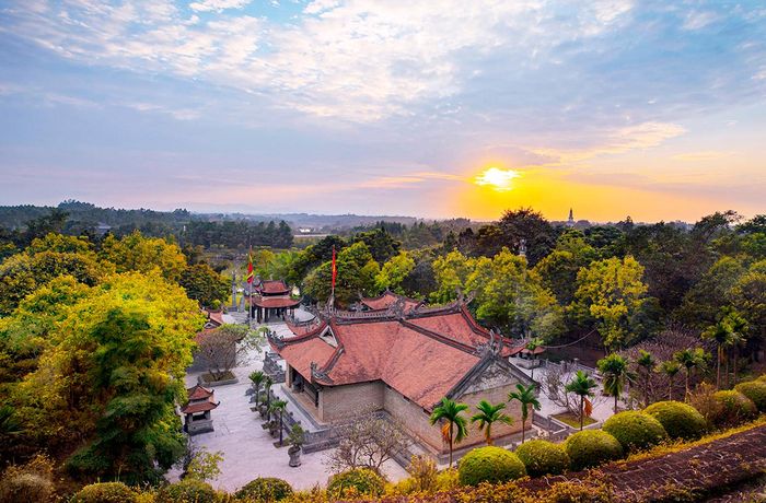 Hàng năm, tỉnh Phú Thọ đều tổ chức Giỗ Tổ nhằm tôn vinh các giá trị văn hóa dân tộc, khẳng định vị trí và ý nghĩa to lớn của ngày Quốc Tổ. Ảnh nguồn internet
