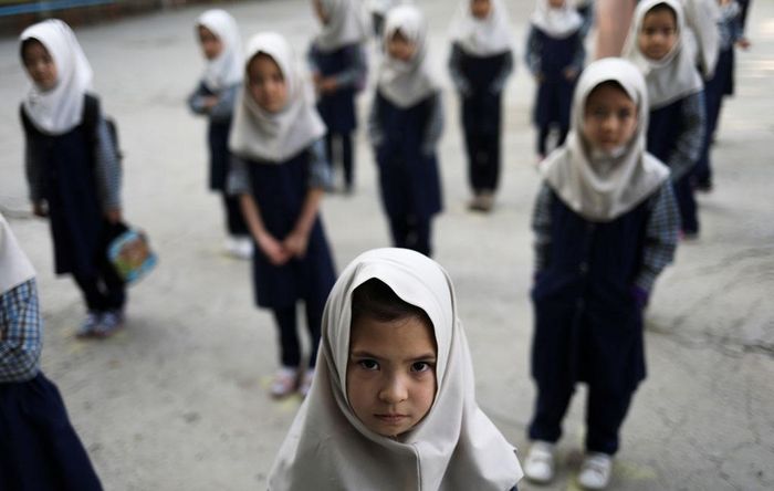 Taliban nói đang soạn thảo kế hoạch giáo dục bình đẳng cho cả nam và nữ, nhưng "cần thời gian". Ảnh: Reuters.