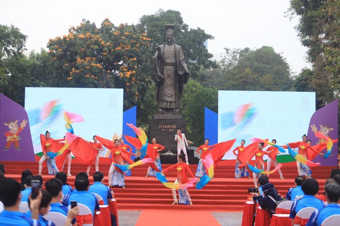 Lễ phát động “Hà Nội đếm ngược 31 ngày hướng tới SEA Games 31" nhằm mục đích giới thiệu đến đông đảo nhân dân ý nghĩa, tầm quan trọng của việc đăng cai tổ chức SEA Games 31, từ đó huy động mọi nguồn lực và sự ủng hộ của toàn xã hội phục vụ công tác tổ chức SEA Games 31.
