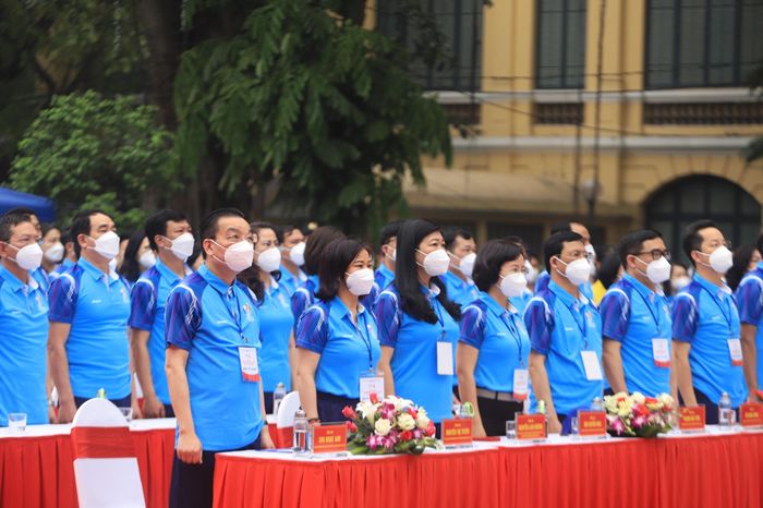 Buổi lễ có sự hiện diện của lãnh đạo Trung ương, Bộ Văn hóa Thể thao và Du lịch, Tổng cục Thể dục Thể thao; lãnh đạo các ban, ngành UBND thành phố Hà Nội cùng đông đảo các tầng lớp nhân dân Thủ đô.