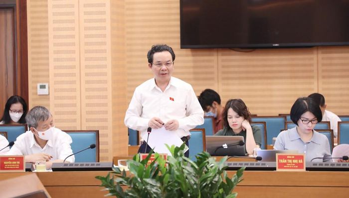  Đại biểu Quốc hội trao đổi các vấn đề quan tâm.