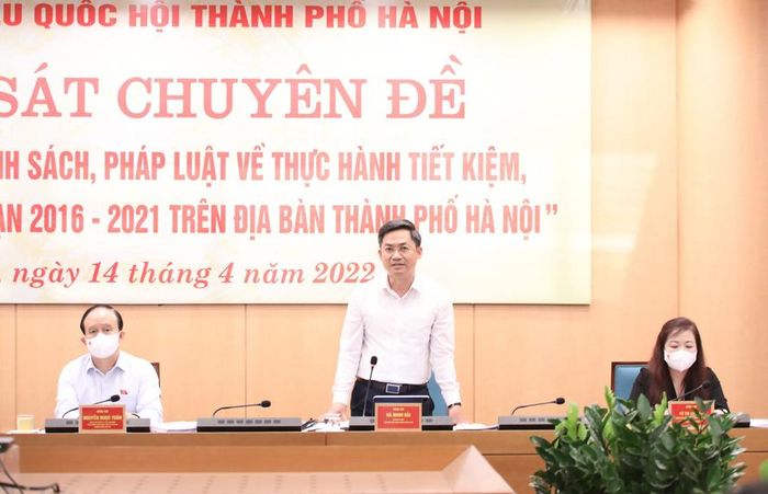 Phó Chủ tịch UBND thành phố Hà Minh Hải phát biểu, tiếp thu các ý kiến của đại biểu.